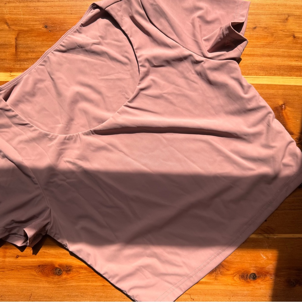 Lomon Mauve Activewear Large Top (NWT)